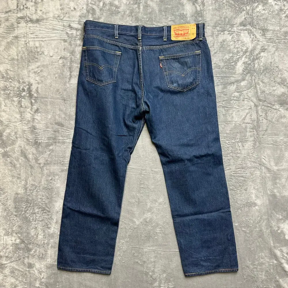 Levi's Straight Jeans Men's‎ Size 38x32 Blue Denim